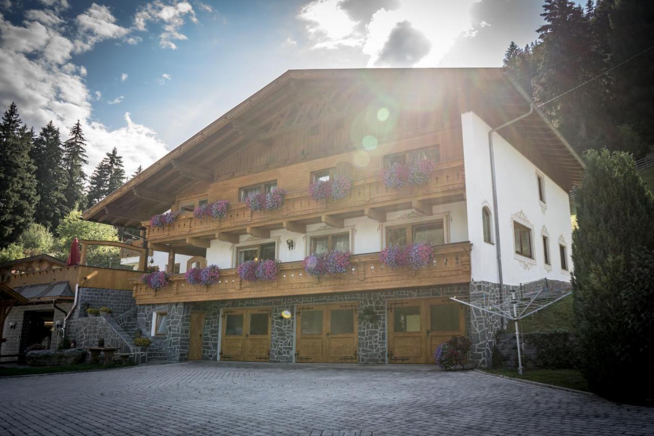 Landhaus Maria Neustift im Stubaital Exterior photo
